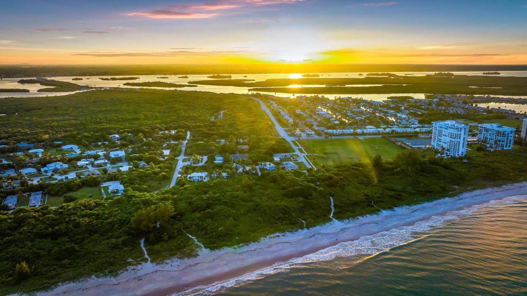 Fort Pierce - 2Bd,2Ba Tropical Surfside Retreat Exterior photo